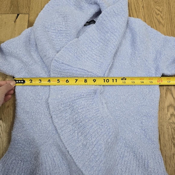 Moda International Lavender Ruffle Front Boucle Cardigan Sweater Medium - Picture 7 of 8